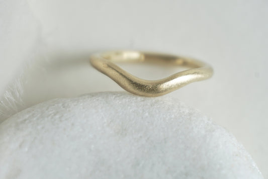 Essence wave ring