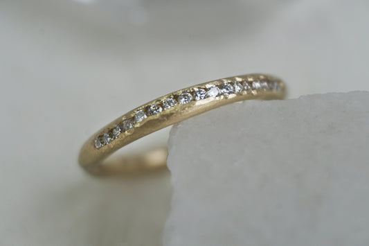{Fjord Ring} Half Eternity Band