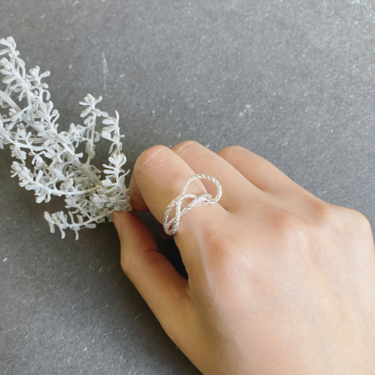 Knot Ring