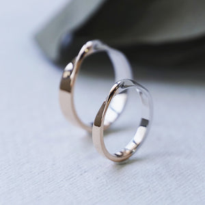Mobius Wedding Ring set